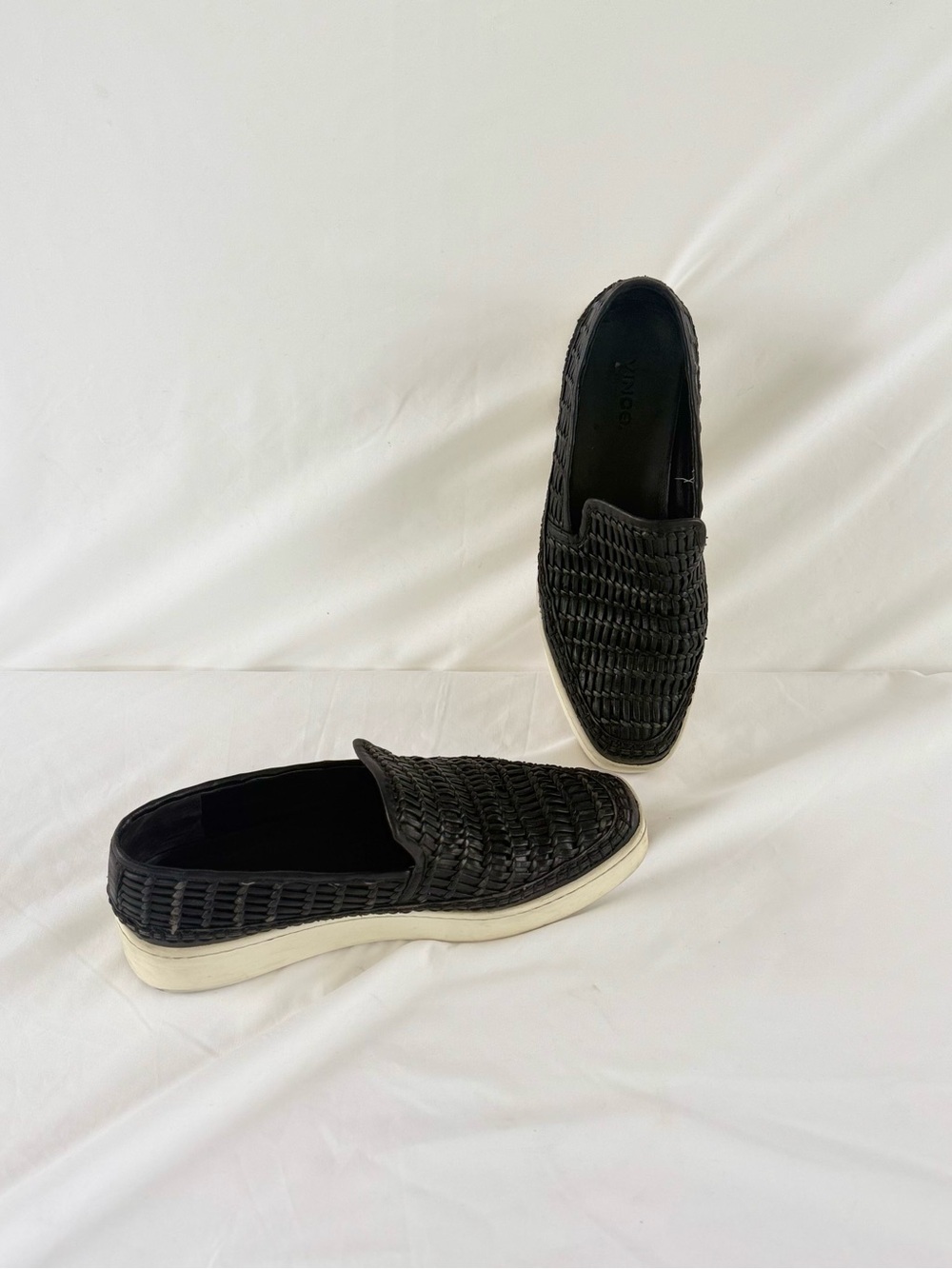 Vince Woven Leather Slip On Shoes Womens 7 Black Sneakers Loafers